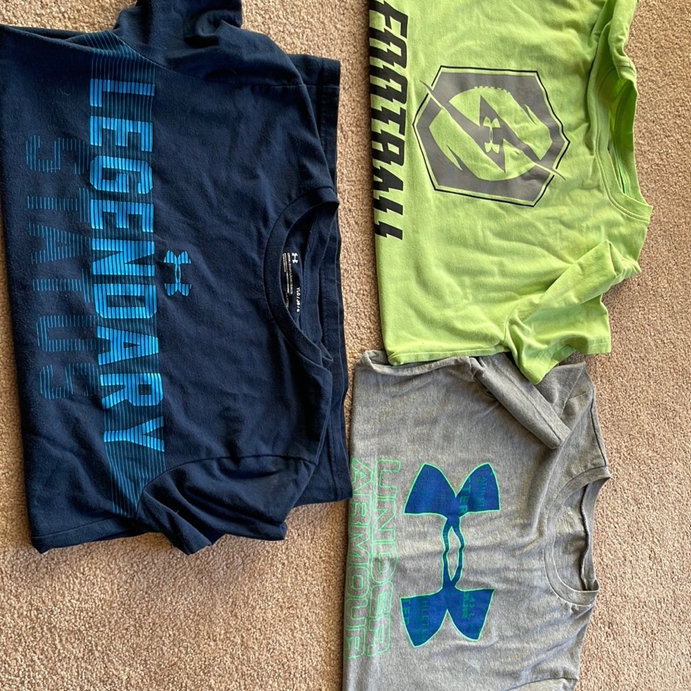 Boys Youth Large Under Armor Short Sleeve Shirts - 3 included